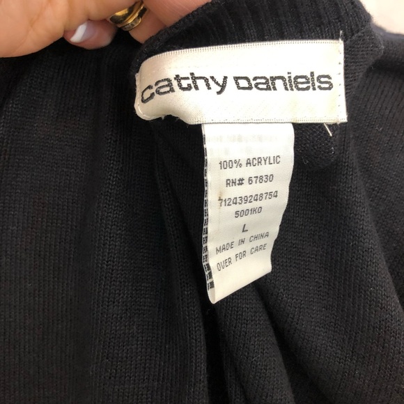 NWOT lightweight sweater with Floral design - Picture 5 of 5